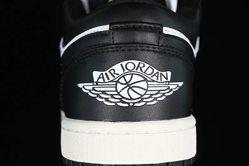 All categories Air Jordan Jordan series basketball shoes Air Jordan 1 Low Z version Air Jordan 1 Low "Vintage Panda" AJ1 Joe 1 black and white panda low-top cultural casual sneakers FB9893-101